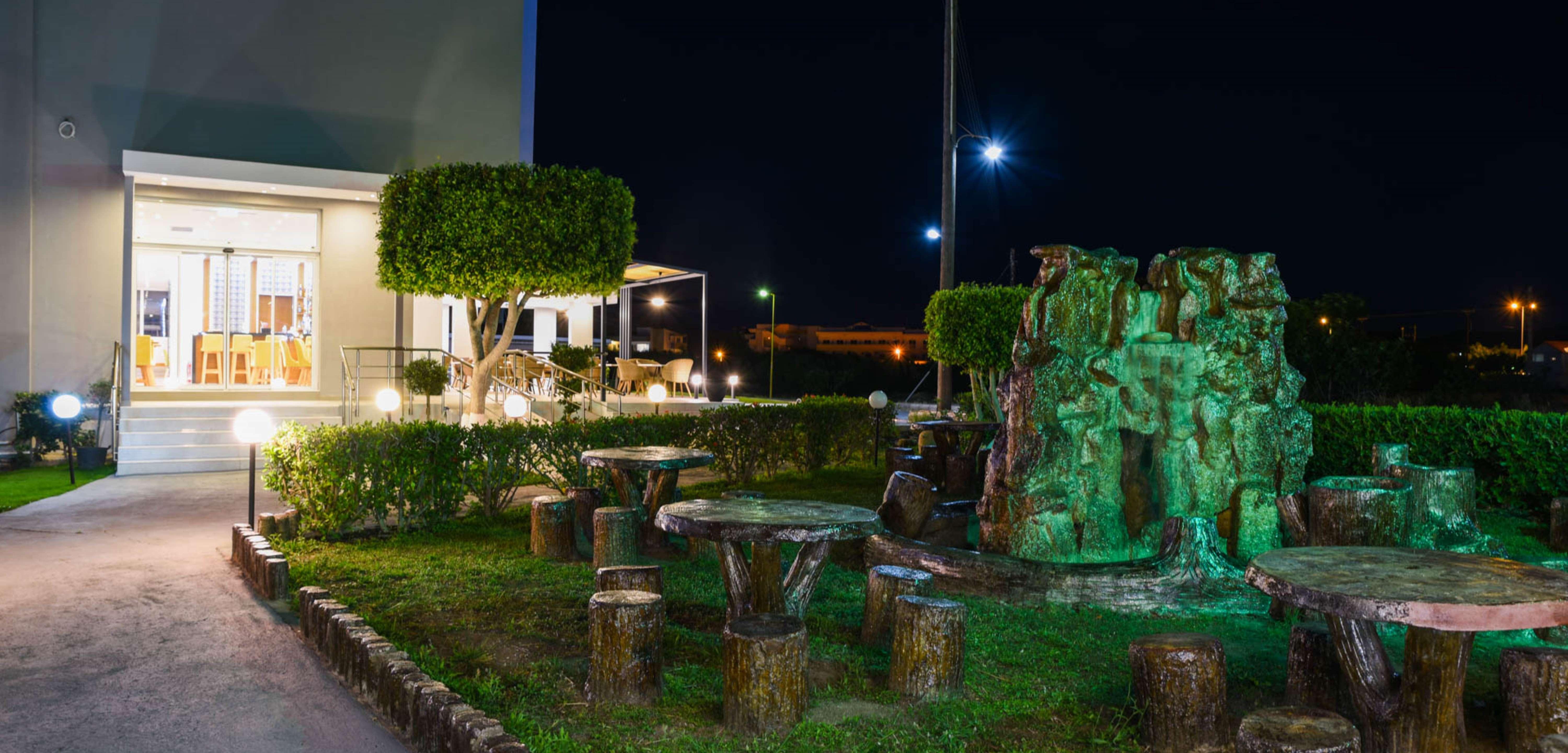Tsampika Otel 3*